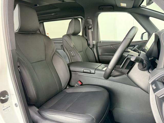 アルファードハイブリッド Z 【13.2インチ後席モニター付き】 14インチコネクトナビ 左右独立ムーンルーフ デジタルミラー カラーヘッドアップディスプレイ トヨタチームメイト ユニバーサルステップ PVM BSM 純正18AW(38枚目)