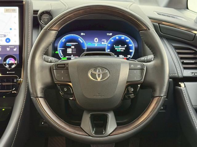 アルファードハイブリッド Z 【13.2インチ後席モニター付き】 14インチコネクトナビ 左右独立ムーンルーフ デジタルミラー カラーヘッドアップディスプレイ トヨタチームメイト ユニバーサルステップ PVM BSM 純正18AW(47枚目)