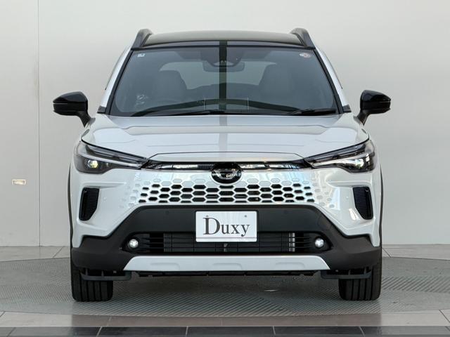 カローラクロス ハイブリッド　Ｚ　【パノラマルーフ＆置くだけ充電】　１０．５インチコネクトナビ　アダプティブハイビーム　パノラミックビューモニター　ブラインドスポットモニター　ステアリングヒーター　アクセサリーコンセント　純正１８ＡＷ（12枚目）