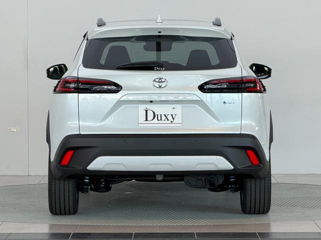 カローラクロス ハイブリッド　Ｚ　【パノラマルーフ＆置くだけ充電】　１０．５インチコネクトナビ　アダプティブハイビーム　パノラミックビューモニター　ブラインドスポットモニター　ステアリングヒーター　アクセサリーコンセント　純正１８ＡＷ（13枚目）