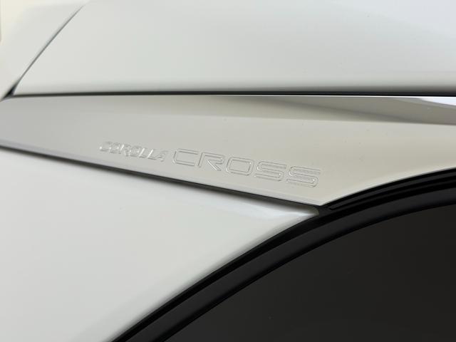 カローラクロス ハイブリッド　Ｚ　【パノラマルーフ＆置くだけ充電】　１０．５インチコネクトナビ　アダプティブハイビーム　パノラミックビューモニター　ブラインドスポットモニター　ステアリングヒーター　アクセサリーコンセント　純正１８ＡＷ（24枚目）