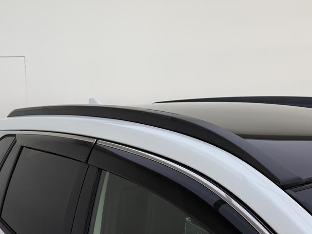 カローラクロス ハイブリッド　Ｚ　【パノラマルーフ＆置くだけ充電】　１０．５インチコネクトナビ　アダプティブハイビーム　パノラミックビューモニター　ブラインドスポットモニター　ステアリングヒーター　アクセサリーコンセント　純正１８ＡＷ（27枚目）