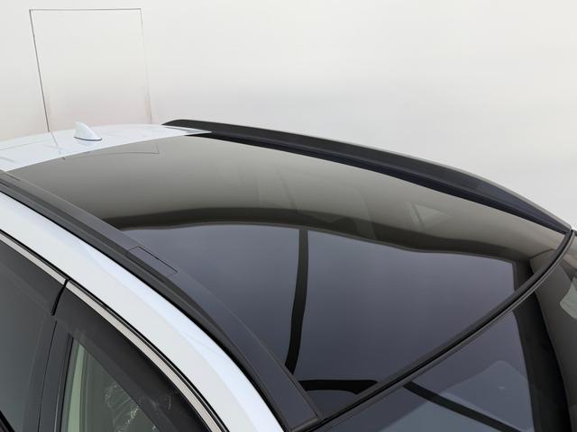 カローラクロス ハイブリッド　Ｚ　【パノラマルーフ＆置くだけ充電】　１０．５インチコネクトナビ　アダプティブハイビーム　パノラミックビューモニター　ブラインドスポットモニター　ステアリングヒーター　アクセサリーコンセント　純正１８ＡＷ（28枚目）