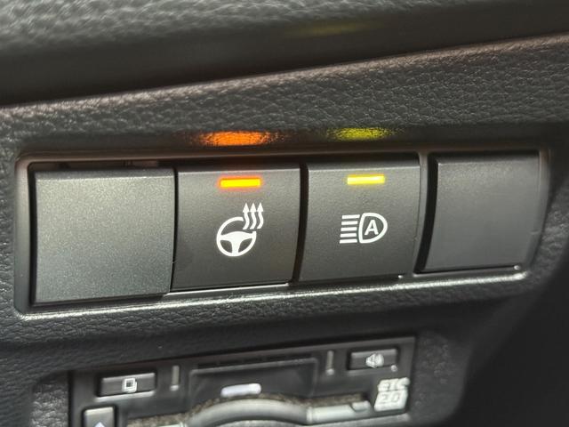 カローラクロス ハイブリッド　Ｚ　【パノラマルーフ＆置くだけ充電】　１０．５インチコネクトナビ　アダプティブハイビーム　パノラミックビューモニター　ブラインドスポットモニター　ステアリングヒーター　アクセサリーコンセント　純正１８ＡＷ（71枚目）