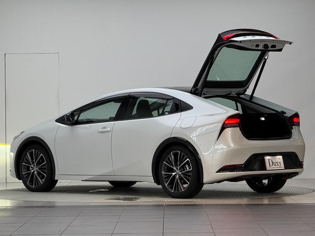 プリウス Z 【パノラマルーフ付き】 12.3インチコネクテッドナビ デジタルインナーミラー ドライブレコーダー パノラミックビューモニター ブラインドスポットモニター パワーバックドア ETC2.0 純正19AW(14枚目)