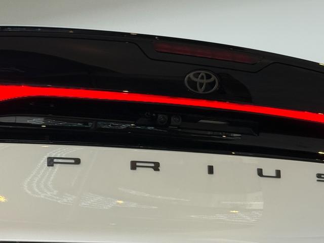 プリウス Z 【パノラマルーフ付き】 12.3インチコネクテッドナビ デジタルインナーミラー ドライブレコーダー パノラミックビューモニター ブラインドスポットモニター パワーバックドア ETC2.0 純正19AW(27枚目)