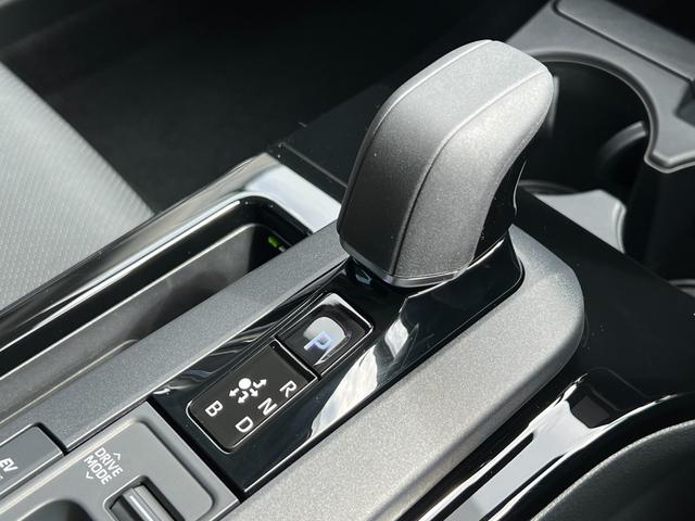 プリウス Z 【パノラマルーフ付き】 12.3インチコネクテッドナビ デジタルインナーミラー ドライブレコーダー パノラミックビューモニター ブラインドスポットモニター パワーバックドア ETC2.0 純正19AW(58枚目)