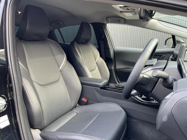 プリウス Z 【デジタルインナーミラー付き】 12.3インチコネクテッドナビ ドライブレコーダー パノラミックビューモニター ブラインドスポットモニター パワーバックドア ETC2.0 置くだけ充電 純正19AW(36枚目)