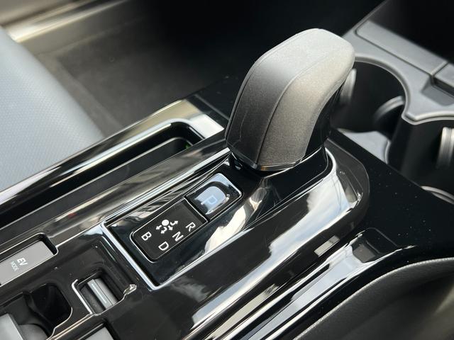 プリウス Z 【デジタルインナーミラー付き】 12.3インチコネクテッドナビ ドライブレコーダー パノラミックビューモニター ブラインドスポットモニター パワーバックドア ETC2.0 置くだけ充電 純正19AW(55枚目)