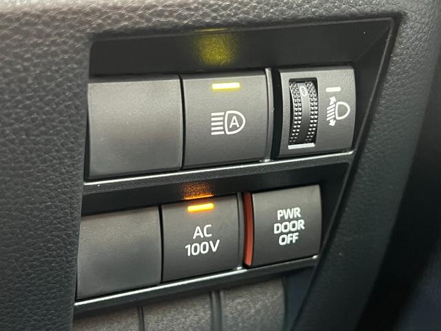 ノア 　【トヨタチームメイト付き】　１０．５型コネクトナビ　パノラミックビューモニター　ブラインドスポットモニター　快適利便パッケージＨｉ　ＣＤ／ＤＶＤデッキ　パワーバックドア　シートヒーター　純正１７チＡＷ（67枚目）