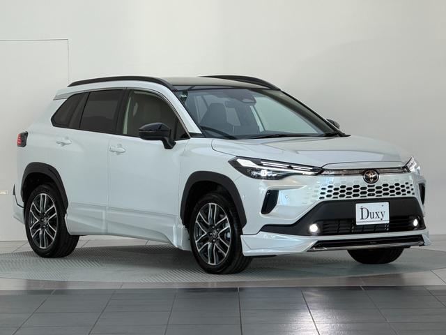 カローラクロス ハイブリッド　Ｚ　【ムーンルーフ付き】　１０．５インチコネクトナビ　パノラミックビューモニター　ブラインドスポットモニター　パワーバックドア　ステアリングヒーター　シートヒーター　トヨタチームメイト　純正インチ１９ＡＷ（9枚目）