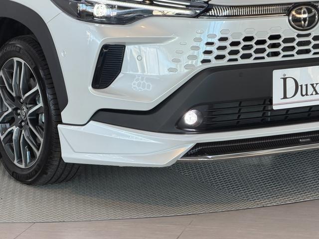 カローラクロス ハイブリッド　Ｚ　【ムーンルーフ付き】　１０．５インチコネクトナビ　パノラミックビューモニター　ブラインドスポットモニター　パワーバックドア　ステアリングヒーター　シートヒーター　トヨタチームメイト　純正インチ１９ＡＷ（22枚目）