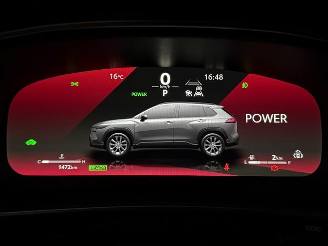 カローラクロス ハイブリッド　Ｚ　【ムーンルーフ付き】　１０．５インチコネクトナビ　パノラミックビューモニター　ブラインドスポットモニター　パワーバックドア　ステアリングヒーター　シートヒーター　トヨタチームメイト　純正インチ１９ＡＷ（53枚目）