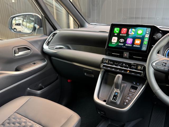 ヴォクシー ハイブリッドS-Z 【改モデル】 10.5インチコネクトナビ 3眼LEDヘッドライト ユニバーサルスッテプ トヨタチームメイト 快適利便パッケージHI PVM BSM ヘッドアップディスプレイ 寒冷地 純正インチ17AW(42枚目)