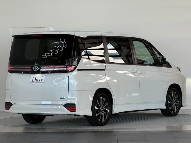 ヴォクシー ハイブリッドS-Z 【パノラミックビューモニター】10.5インチディスプレイオーディオ ブラインドスポットモニター 快適利便パッケージHi トヨタチームメイト アドバンストパーク 電動パワーバックドア 純正17インチAW(11枚目)