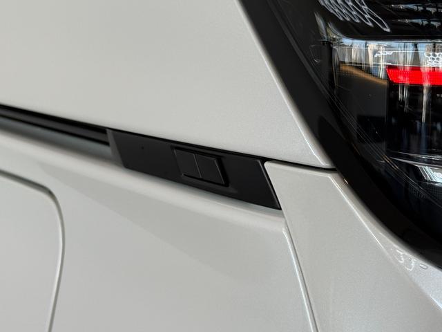 ヴォクシー ハイブリッドS-Z 【パノラミックビューモニター】10.5インチディスプレイオーディオ ブラインドスポットモニター 快適利便パッケージHi トヨタチームメイト アドバンストパーク 電動パワーバックドア 純正17インチAW(33枚目)