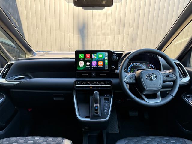 ヴォクシー ハイブリッドS-Z 【パノラミックビューモニター】10.5インチディスプレイオーディオ ブラインドスポットモニター 快適利便パッケージHi トヨタチームメイト アドバンストパーク 電動パワーバックドア 純正17インチAW(39枚目)