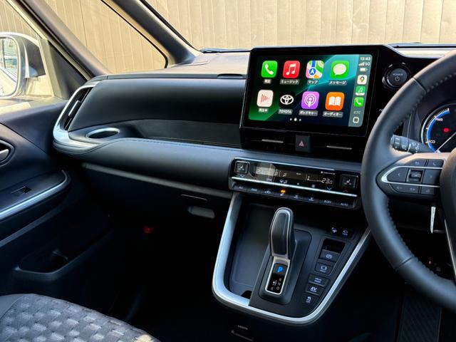 ヴォクシー ハイブリッドS-Z 【パノラミックビューモニター】10.5インチディスプレイオーディオ ブラインドスポットモニター 快適利便パッケージHi トヨタチームメイト アドバンストパーク 電動パワーバックドア 純正17インチAW(42枚目)