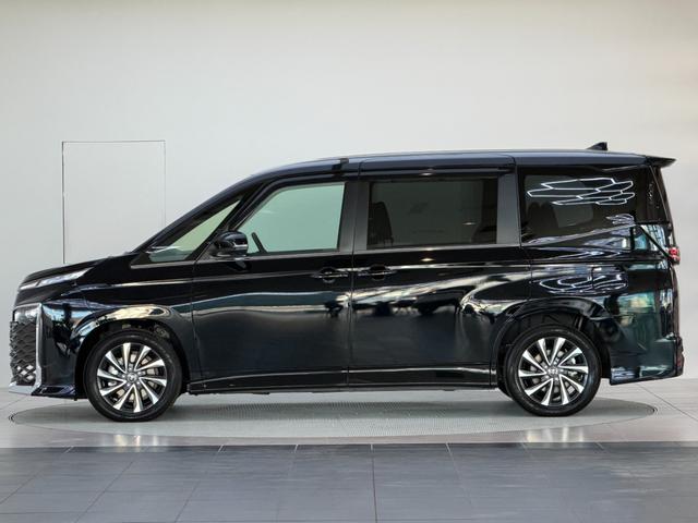 ヴォクシー ハイブリッドS-Z 【13.2インチ後席モニター付き】10.5インチコネクトナビ デジタルインナーミラー ブラインドスポットモニター パノラミックビューモニター 快適利便パッケージHi CD/DVDデッキ 純正17AW(6枚目)