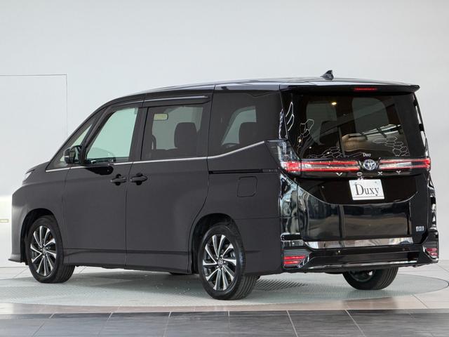 ヴォクシー ハイブリッドS-Z 【13.2インチ後席モニター付き】10.5インチコネクトナビ デジタルインナーミラー ブラインドスポットモニター パノラミックビューモニター 快適利便パッケージHi CD/DVDデッキ 純正17AW(10枚目)