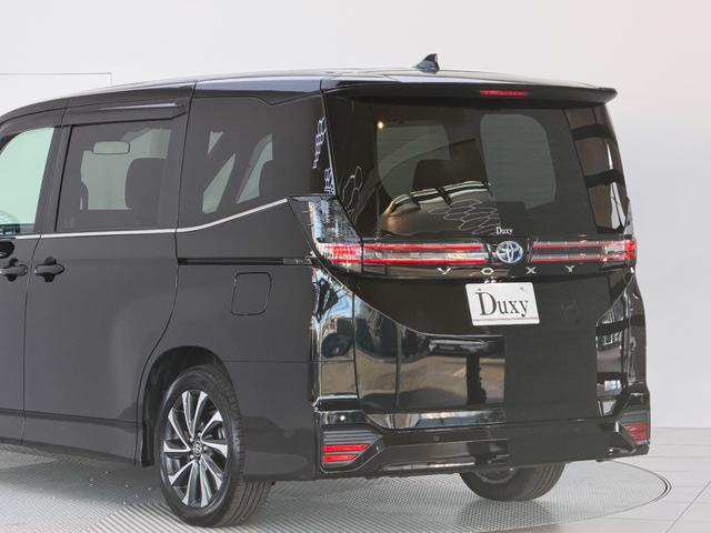 ヴォクシー ハイブリッドS-Z 【13.2インチ後席モニター付き】10.5インチコネクトナビ デジタルインナーミラー ブラインドスポットモニター パノラミックビューモニター 快適利便パッケージHi CD/DVDデッキ 純正17AW(26枚目)