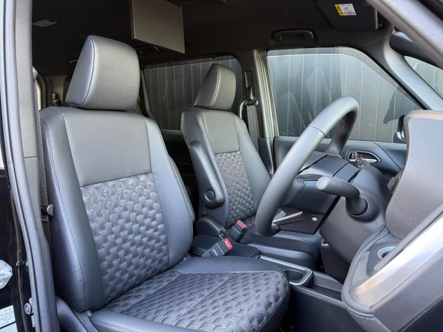 ヴォクシー ハイブリッドS-Z 【13.2インチ後席モニター付き】10.5インチコネクトナビ デジタルインナーミラー ブラインドスポットモニター パノラミックビューモニター 快適利便パッケージHi CD/DVDデッキ 純正17AW(43枚目)