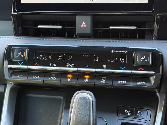 ヴォクシー ハイブリッドS-Z 【13.2インチ後席モニター付き】10.5インチコネクトナビ デジタルインナーミラー ブラインドスポットモニター パノラミックビューモニター 快適利便パッケージHi CD/DVDデッキ 純正17AW(62枚目)