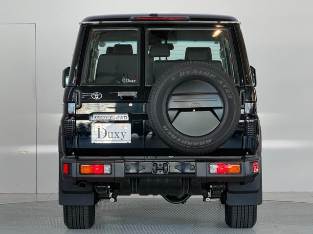 ランドクルーザー70 AX 【純正ナビ付き】 丸目ヘッドライト バックモニター内臓インナーミラー 電動デフロック 背面タイヤ リモコンキー ヒルスタートアシストコントロール ダウンヒルスタートコントロール 純正16インチAW(5枚目)