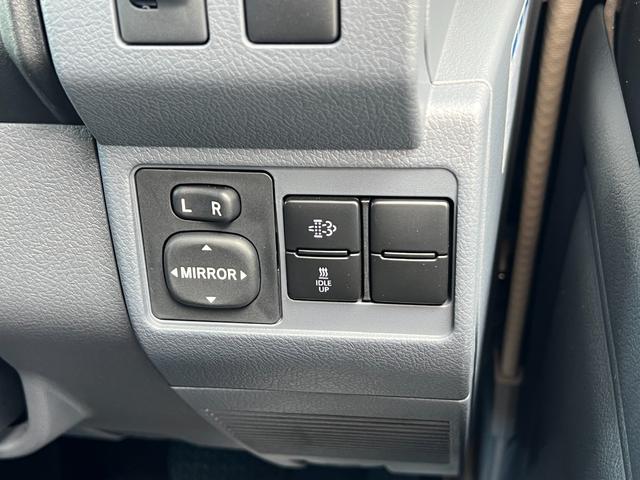 ランドクルーザー70 AX 【純正ナビ付き】 丸目ヘッドライト バックモニター内臓インナーミラー 電動デフロック 背面タイヤ リモコンキー ヒルスタートアシストコントロール ダウンヒルスタートコントロール 純正16インチAW(63枚目)