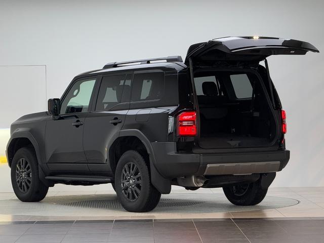 ランドクルーザー250 VX 【内装ブラック】 丸目ヘッドライト 12.3インチコネクトナビ トヨタチームメイト デジタルミラー ドライブレコーダー サンルーフ パノラミックビューモニター ブラインドスポットモニター 純正18AW(16枚目)