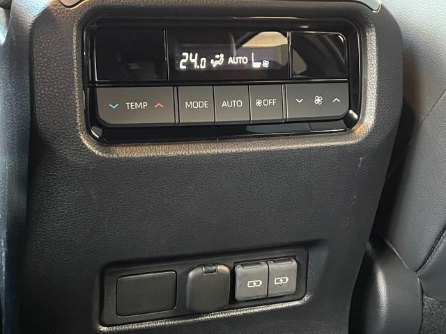 ランドクルーザー250 VX 【内装ブラック】 丸目ヘッドライト 12.3インチコネクトナビ トヨタチームメイト デジタルミラー ドライブレコーダー サンルーフ パノラミックビューモニター ブラインドスポットモニター 純正18AW(70枚目)