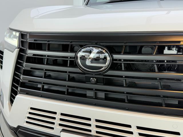 GX GX550 バージョンL 【マークレビンソン付】 内装ブラウン デジタルインナーミラー ドライブレコーダー 14インチコネクトナビ パノラマルーフ クールボックス PVM BSM ヒッチメンバー パワーバックドア 純正22AW(23枚目)