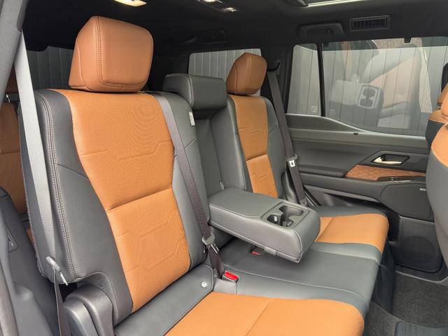 GX GX550 バージョンL 【マークレビンソン付】 内装ブラウン デジタルインナーミラー ドライブレコーダー 14インチコネクトナビ パノラマルーフ クールボックス PVM BSM ヒッチメンバー パワーバックドア 純正22AW(43枚目)