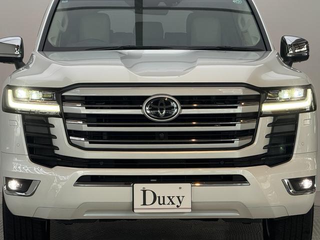 ランドクルーザー ZX 【ディーゼル車】 内装ベージュ 12.3インチJBLプレミアムサウンド リアエンターテイメントシステム クールボックス 電動デフロック ルーフレールシルバー 寒冷地仕様 PVM BSM 純正20AW(23枚目)