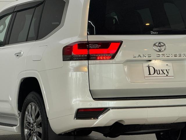 ランドクルーザー ZX 【ディーゼル車】 内装ベージュ 12.3インチJBLプレミアムサウンド リアエンターテイメントシステム クールボックス 電動デフロック ルーフレールシルバー 寒冷地仕様 PVM BSM 純正20AW(28枚目)