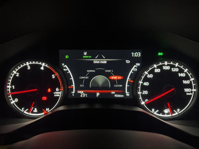 ランドクルーザー ZX 【ディーゼル車】 内装ベージュ 12.3インチJBLプレミアムサウンド リアエンターテイメントシステム クールボックス 電動デフロック ルーフレールシルバー 寒冷地仕様 PVM BSM 純正20AW(45枚目)