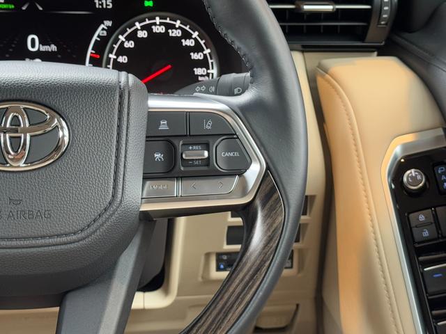 ランドクルーザー ZX 【ディーゼル車】 内装ベージュ 12.3インチJBLプレミアムサウンド リアエンターテイメントシステム クールボックス 電動デフロック ルーフレールシルバー 寒冷地仕様 PVM BSM 純正20AW(49枚目)