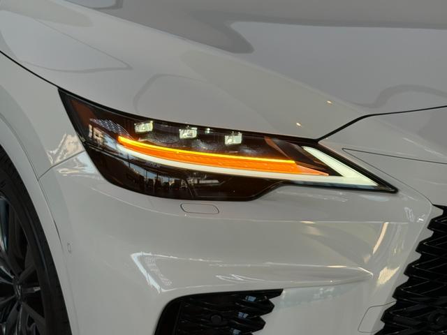 RX RX350 Fスポーツ 【改モデル】 内装レッド 14型コネクトナビ パノラマルーフ デジタルインナーミラー オレンジキャリパー 輻射ヒーター 置くだけ充電 シートメモリー PVM BSM チームメイト 純正21インチAW(21枚目)