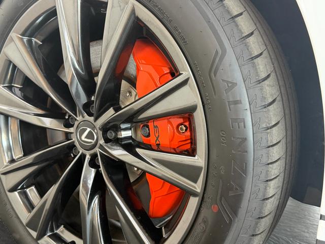 RX RX350 Fスポーツ 【改モデル】 内装レッド 14型コネクトナビ パノラマルーフ デジタルインナーミラー オレンジキャリパー 輻射ヒーター 置くだけ充電 シートメモリー PVM BSM チームメイト 純正21インチAW(41枚目)