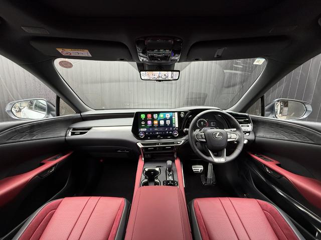 RX RX350 Fスポーツ 【改モデル】 内装レッド 14型コネクトナビ パノラマルーフ デジタルインナーミラー オレンジキャリパー 輻射ヒーター 置くだけ充電 シートメモリー PVM BSM チームメイト 純正21インチAW(43枚目)