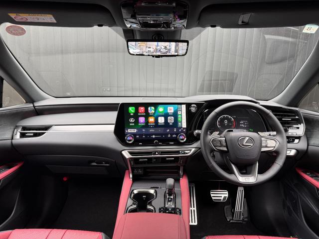 RX RX350 Fスポーツ 【改モデル】 内装レッド 14型コネクトナビ パノラマルーフ デジタルインナーミラー オレンジキャリパー 輻射ヒーター 置くだけ充電 シートメモリー PVM BSM チームメイト 純正21インチAW(44枚目)