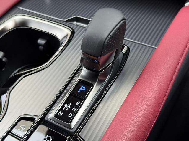 RX RX350 Fスポーツ 【改モデル】 内装レッド 14型コネクトナビ パノラマルーフ デジタルインナーミラー オレンジキャリパー 輻射ヒーター 置くだけ充電 シートメモリー PVM BSM チームメイト 純正21インチAW(64枚目)