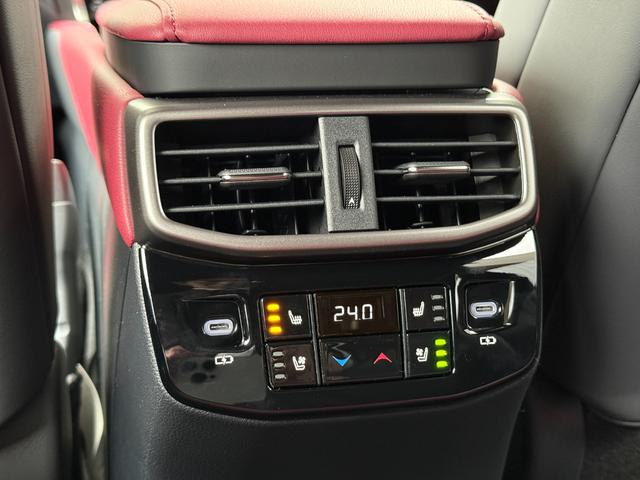 RX RX350 Fスポーツ 【改モデル】 内装レッド 14型コネクトナビ パノラマルーフ デジタルインナーミラー オレンジキャリパー 輻射ヒーター 置くだけ充電 シートメモリー PVM BSM チームメイト 純正21インチAW(71枚目)