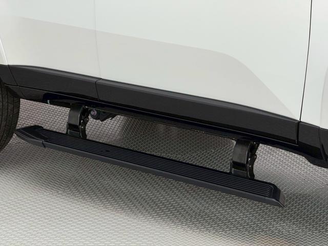 ＧＸ ＧＸ５５０　バージョンＬ　【ＭＯＤＥＬＬＩＳＴＡエアロ付き！】　内装ブラウン　１４インチコネクトナビ　パノラマルーフ　デジタルインナーミラー　前後ドラレコ　クールボックス　置くだけ充電　ＰＶＭ　ＢＳＭ　ＨＤＭＩ　　純正２２ＡＷ（23枚目）