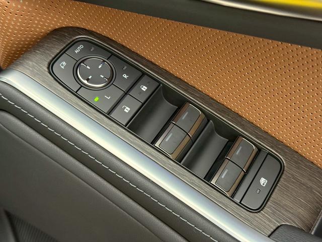 ＧＸ ＧＸ５５０　バージョンＬ　【ＭＯＤＥＬＬＩＳＴＡエアロ付き！】　内装ブラウン　１４インチコネクトナビ　パノラマルーフ　デジタルインナーミラー　前後ドラレコ　クールボックス　置くだけ充電　ＰＶＭ　ＢＳＭ　ＨＤＭＩ　　純正２２ＡＷ（68枚目）