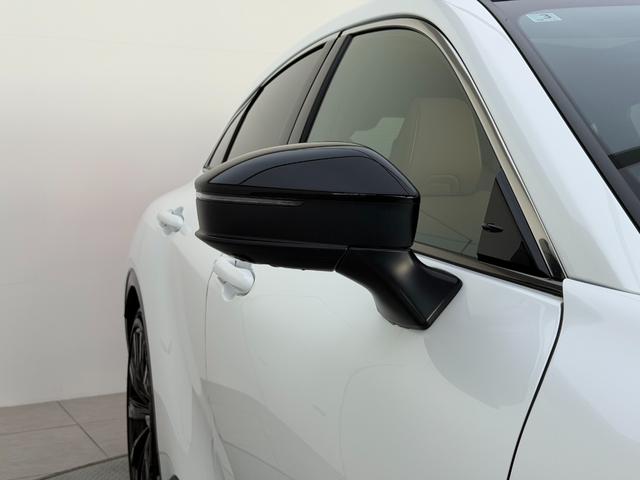 クラウンスポーツ Z 【パノラマルーフ付】 12.3型コネクトナビ パノラミックビューモニター ブラインドスポットモニター デジタルインナーミラー シートエアコン&シートヒーター ハンズフリーパワーバックドア 純正21AW(21枚目)