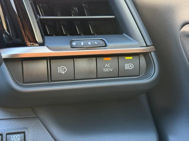 クラウンスポーツ Z 【パノラマルーフ付】 12.3型コネクトナビ パノラミックビューモニター ブラインドスポットモニター デジタルインナーミラー シートエアコン&シートヒーター ハンズフリーパワーバックドア 純正21AW(70枚目)