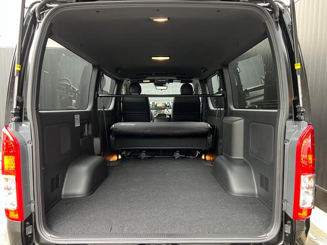 ハイエースバン 【純正ナビ付き】 デジタルインナーミラー パノラミックビューモニター対応 両側電動パワースライドドア LEDヘッドライト アクセサリーコンセント プッシュスタート 寒冷地 ETC 純正15インチAW(74枚目)