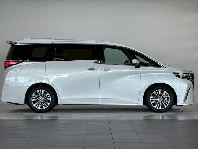 アルファードハイブリッド Z 【13.2インチ後席モニター付き】 14インチコネクトナビ 左右独立ムーンルーフ デジタルミラー カラーヘッドアップディスプレイ トヨタチームメイト ユニバーサルステップ PVM BSM 純正18AW(7枚目)