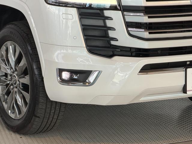 TOYOTA LAND CRUISER ZX